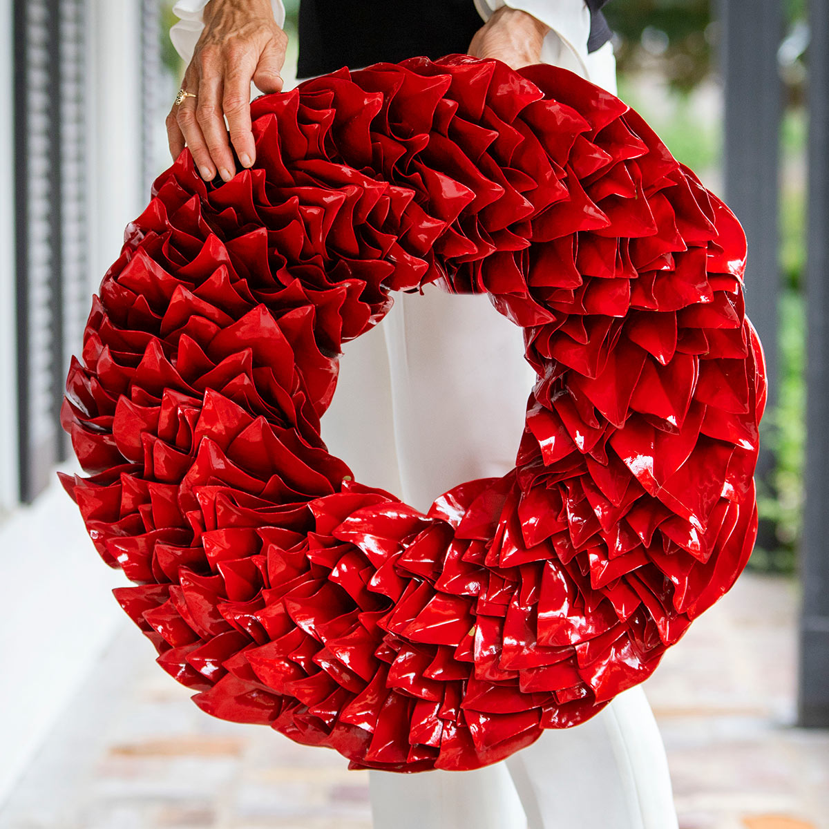 Red wreaths discount