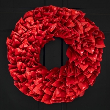 Red Lacquer Wreath