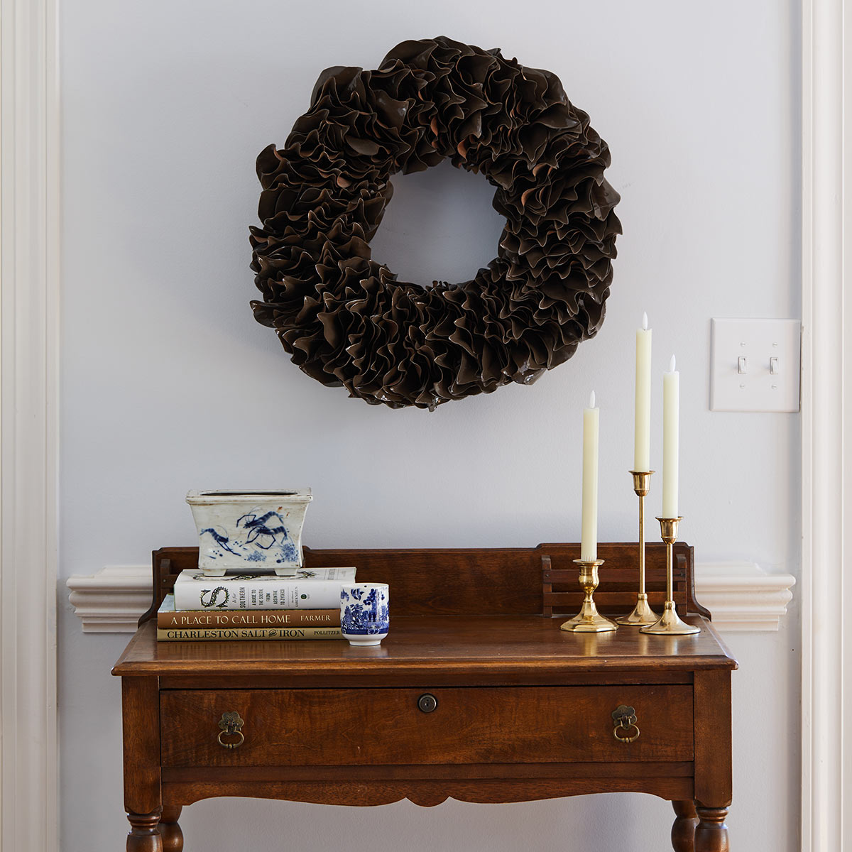 Espresso Lacquer Wreath