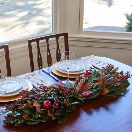 Merry Magnolia Centerpiece