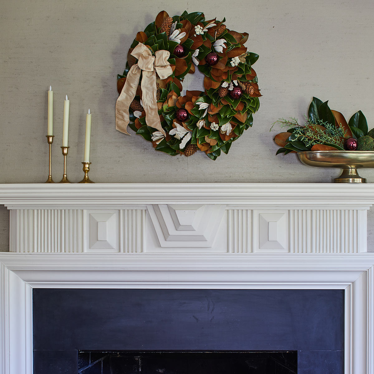Magnolia Elegance Wreath