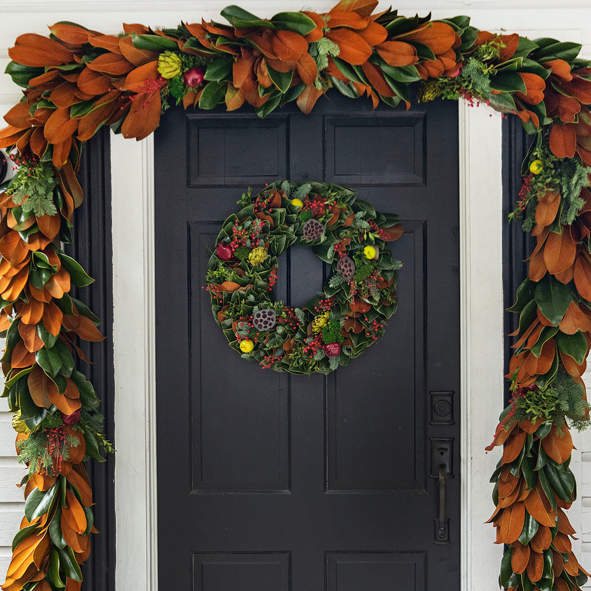 Colonial Trimmings Wreath
