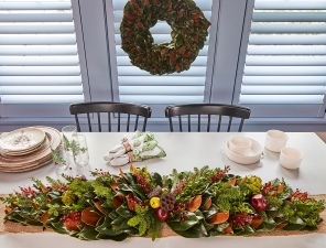 Colonial Trimmings Centerpiece