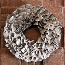 Truffle Lacquer Wreath